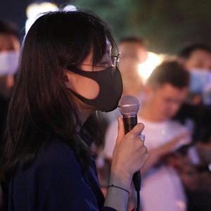 黄色一没片日子裸体少女接磨
